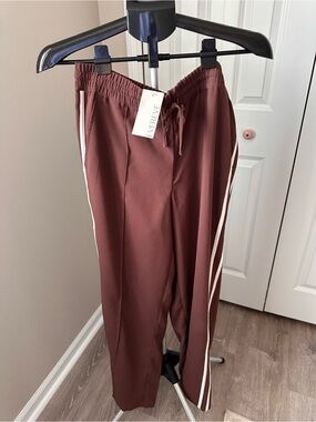 Z Supply women’s Track pants with White Side Stripes